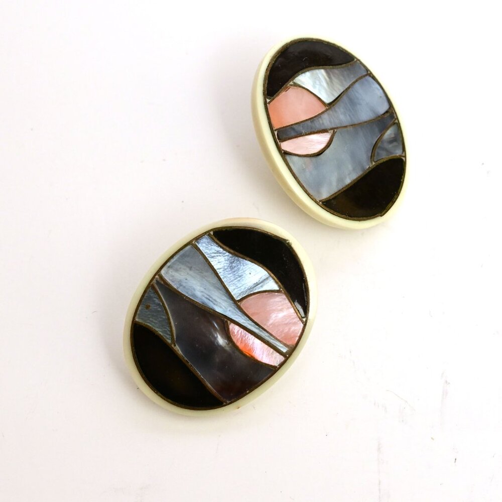VINTAGE 80’s Lee Sands  Ebony Black with Rare Inlaid Sunset Design Earrings - Picture 6 of 8